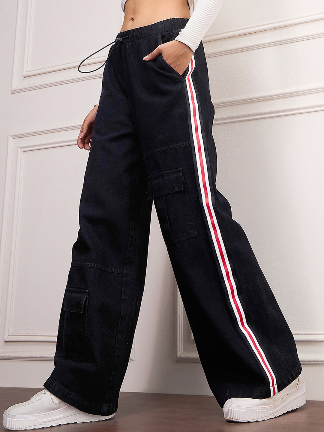

SASSAFRAS Women Cotton Comfort Wide Leg High-Rise with Side Stripe Jeans, Black