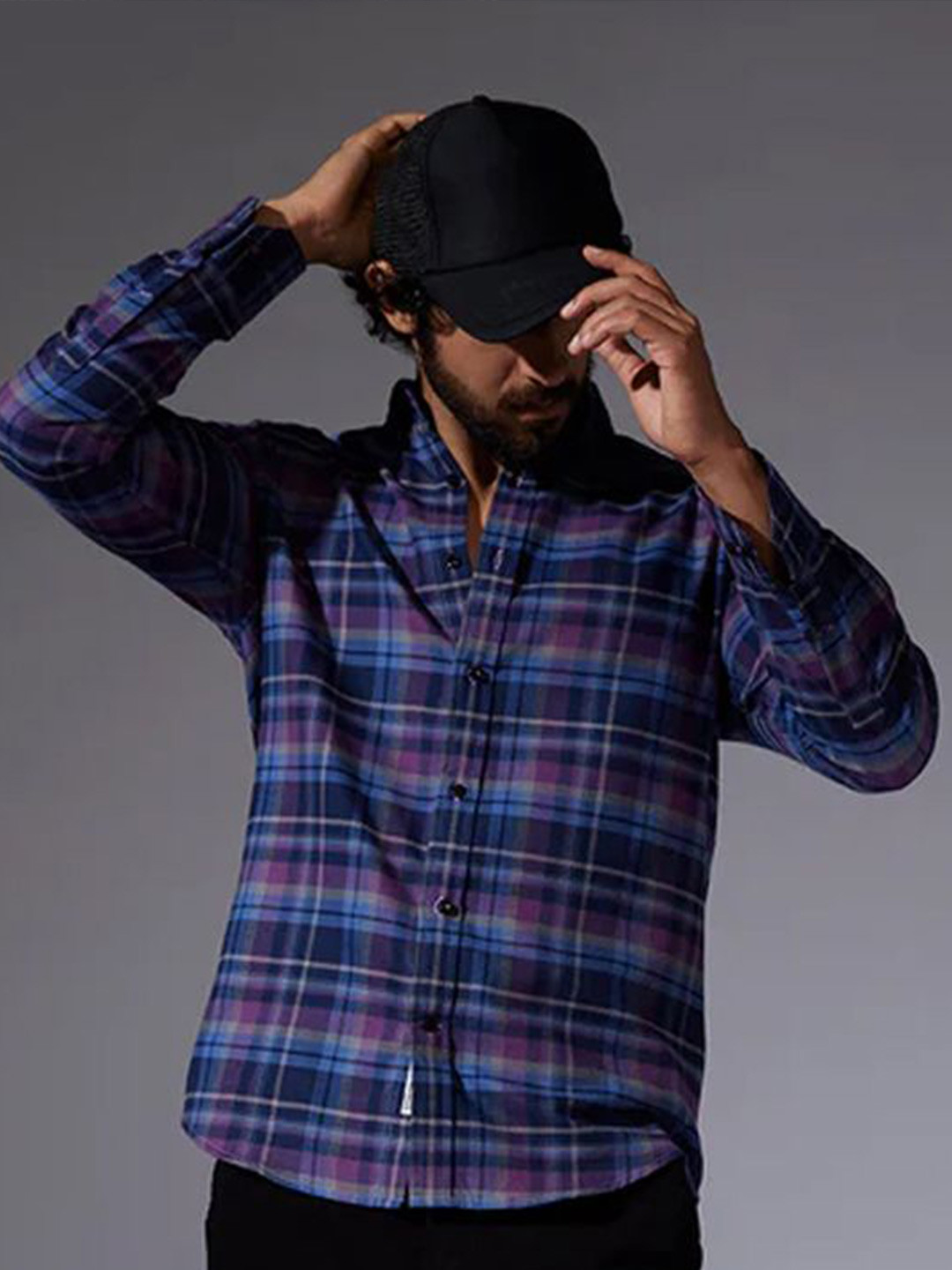

Bombay Shirt Company Men Tailored Fit Opaque Checked Casual Shirts, Navy blue