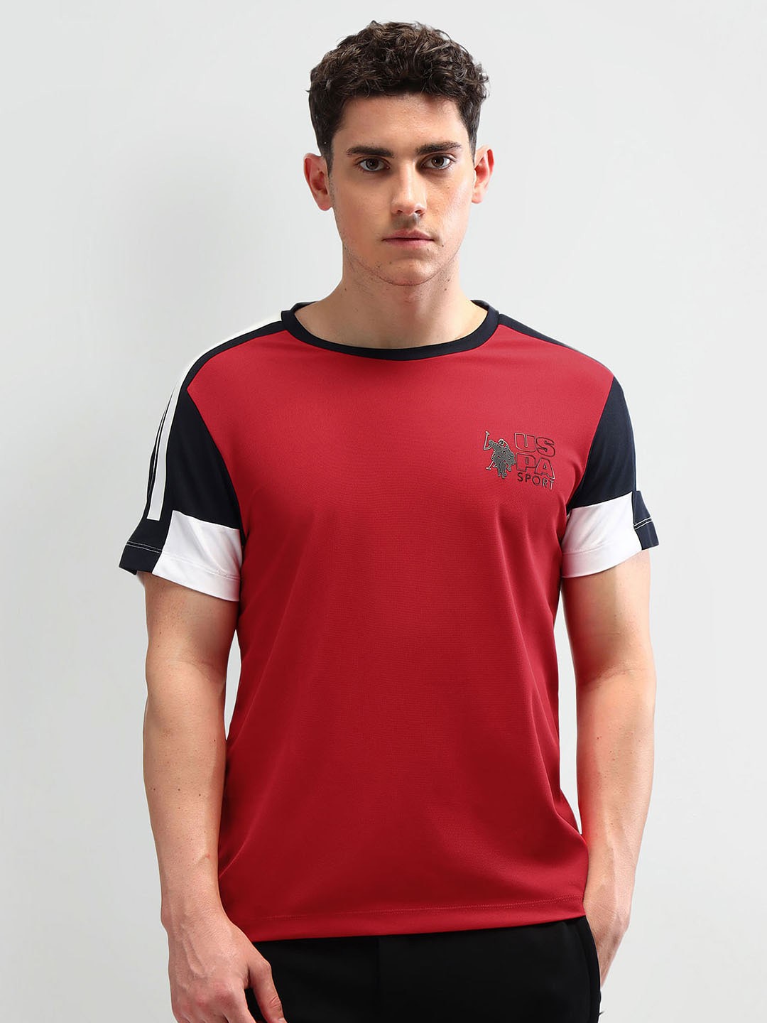 

U.S. Polo Assn. Men Colourblocked Slim Fit T-shirt, Red