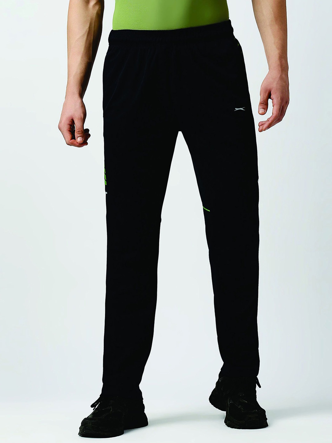 

Black Panther Men Printed Regular Fit Mid Rise Track Pant, Navy blue