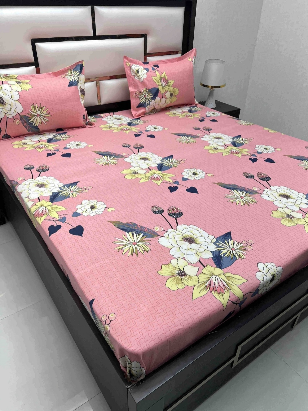 

Pure Decor Queen Size Double Bedsheet With 2 Pillow Covers 2.28m X 2.54m, Pink