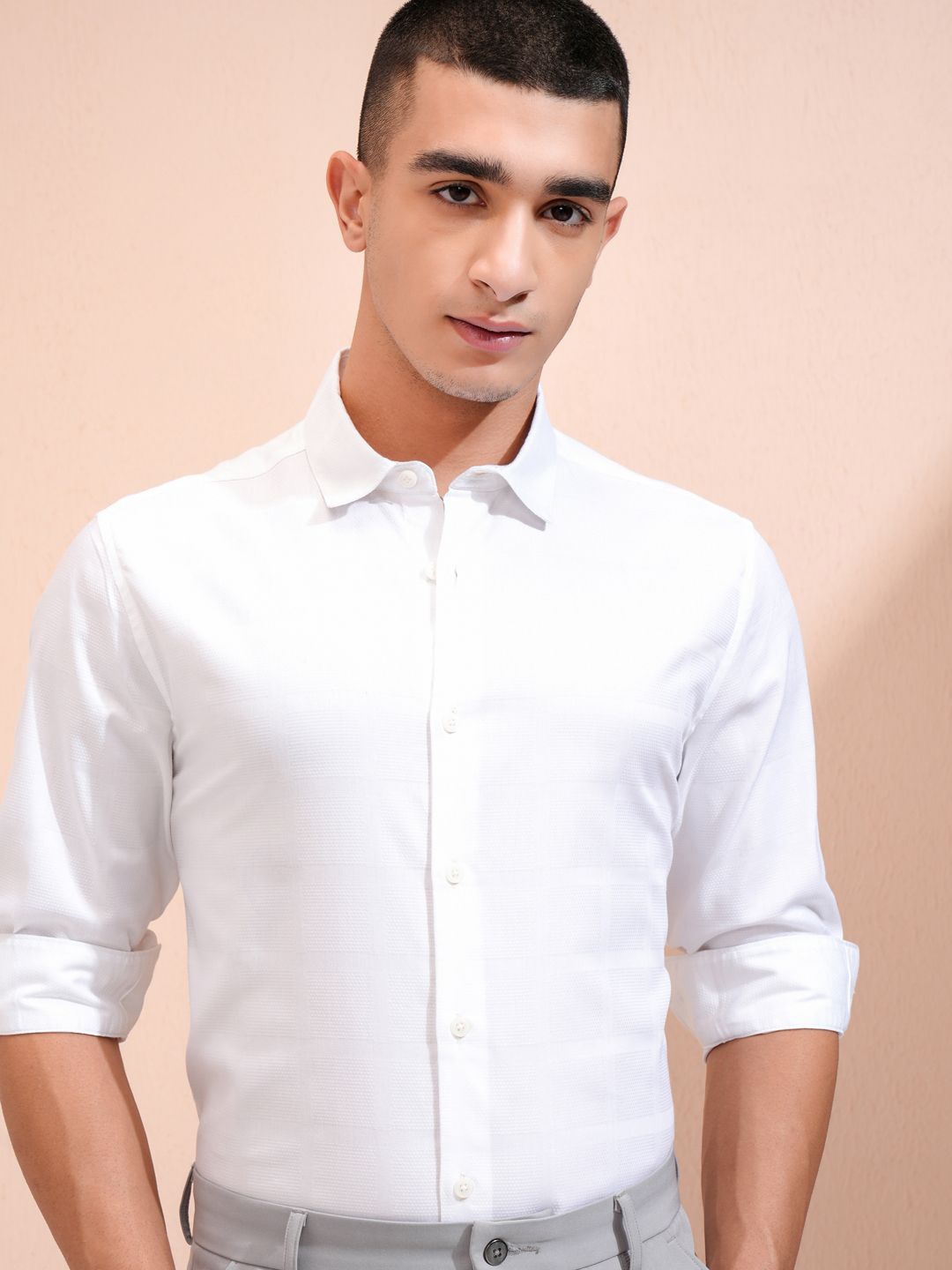 

HIGHLANDER Men Dobby Textured Solid Mui Occasion Shirt, White