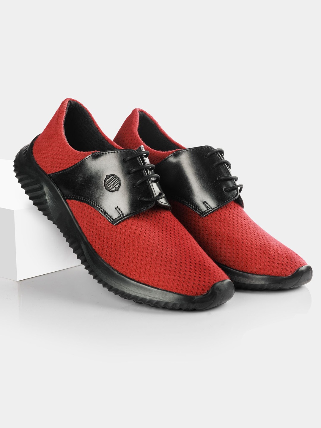 

LA MARCA Men Colourblocked Leather Derbys, Red