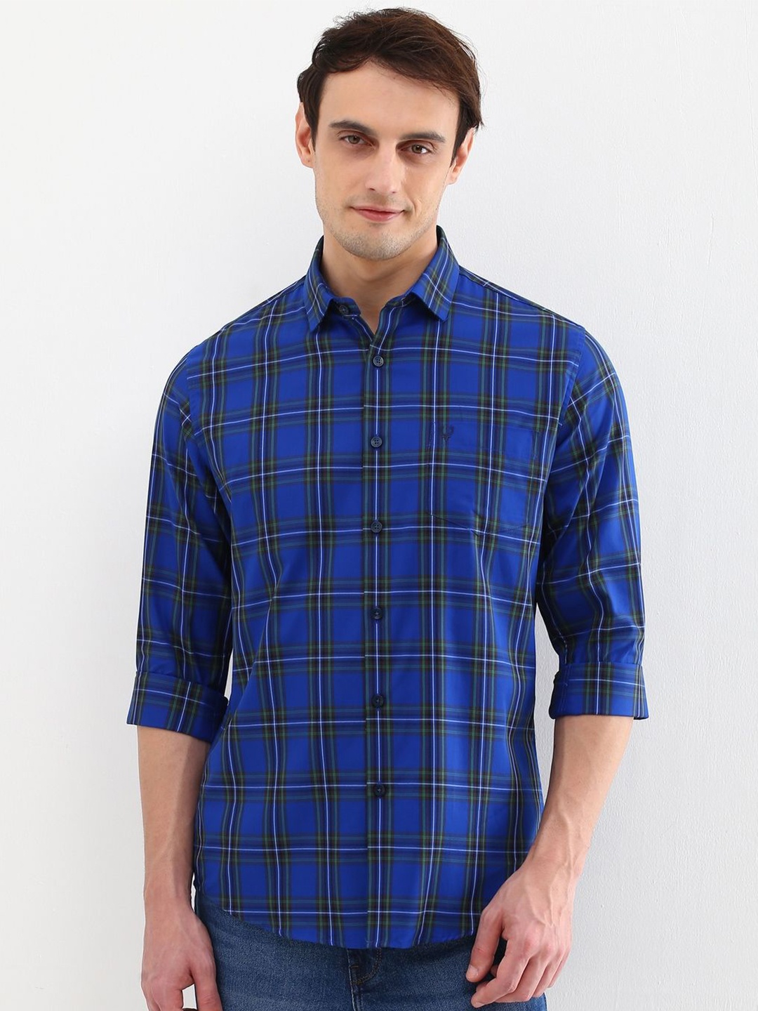 

Allen Solly Men Slim Fit Opaque Checked Casual Shirt, Blue