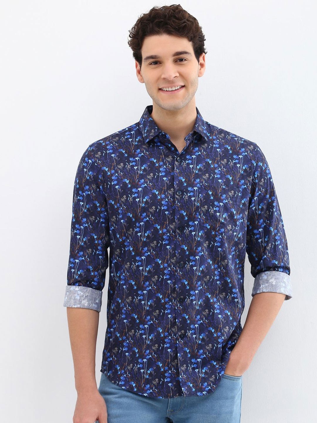 

Allen Solly Men Slim Fit Floral Opaque Printed Casual Shirt, Blue