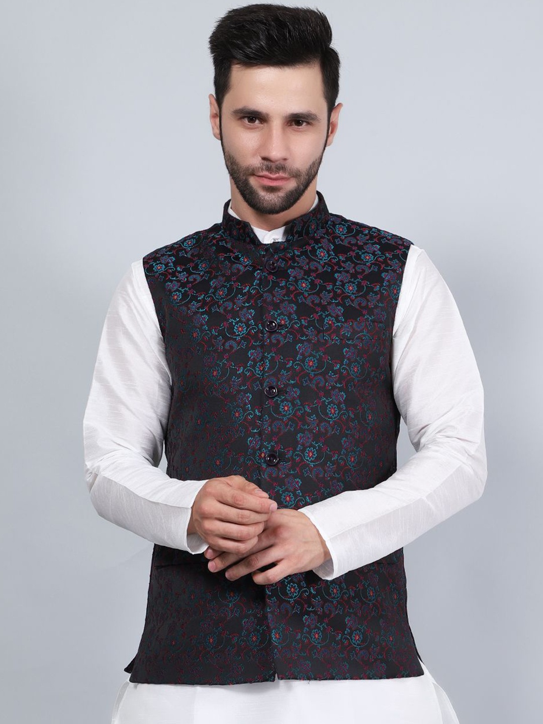 

Wintage Mandarin Collar Straight Kurta with Pyjamas, White