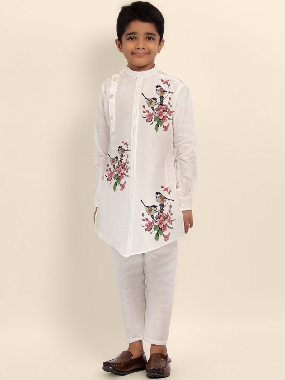 

DEVOILER Boys Ethnic Motifs Printed Mandarin Collar Dupion Silk Straight Kurta, White