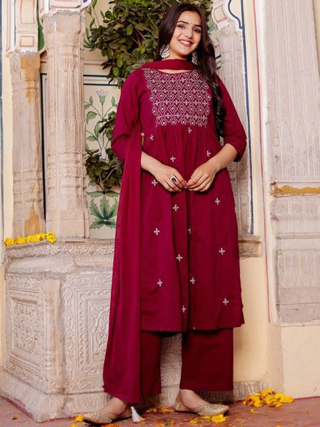 

Chandbaali Floral Embroidered Straight Kurta With Trousers & Dupatta, Maroon