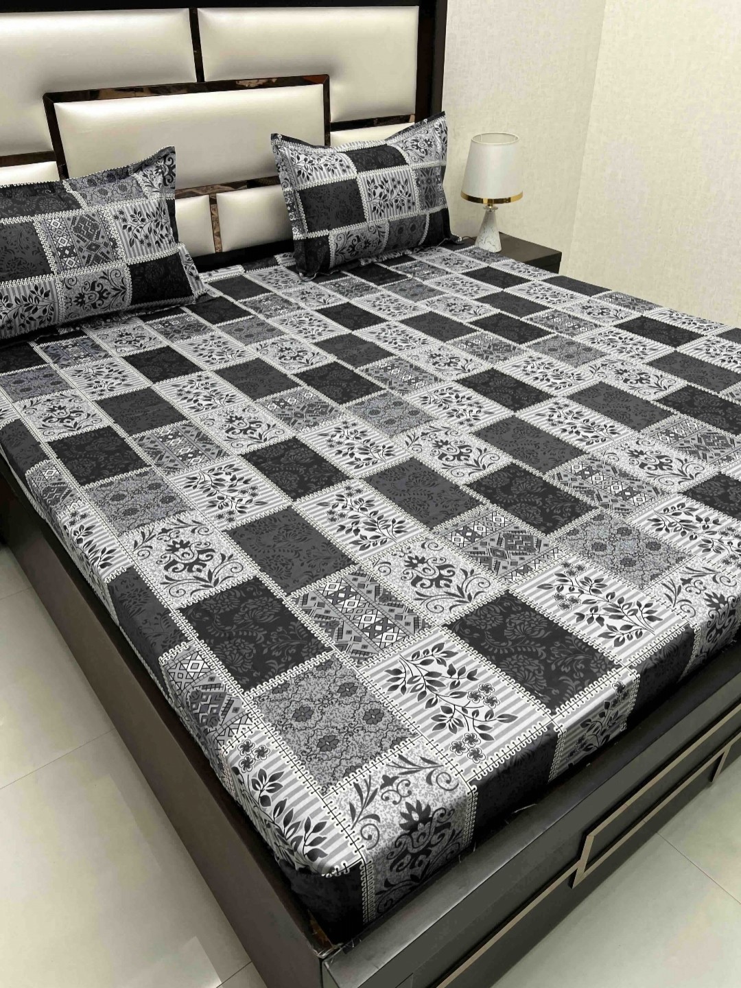 

Pure Decor Velar Sib Black Printed 330 TC Pure Cotton King Bedsheet Set 2.74 m x 2.73 m
