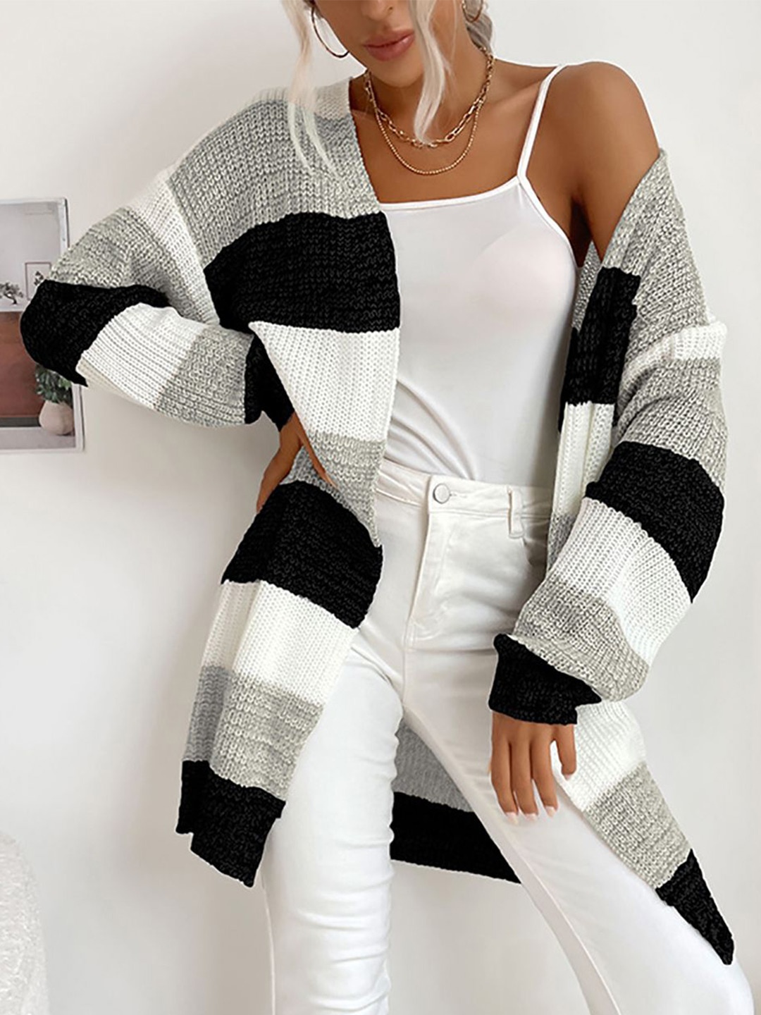 

StyleCast x Revolte Black & White Colourblocked Open Front Acrylic Shrug