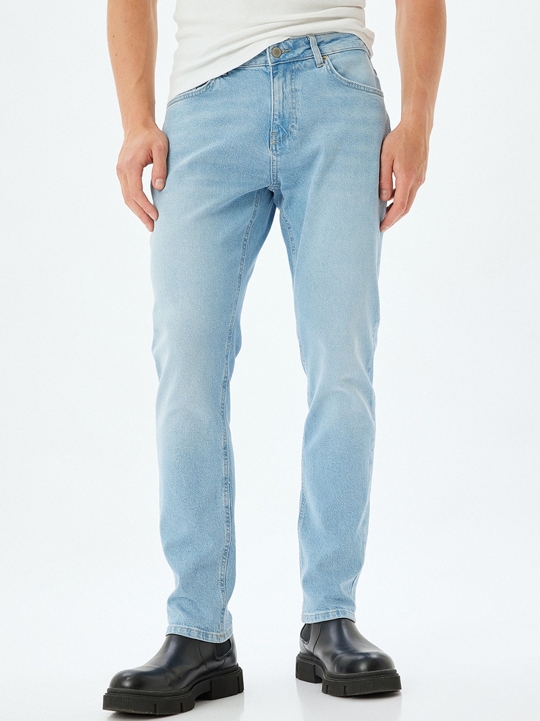 

Koton Men Slim Fit Mid-Rise Light Fade Stretchable Jeans, Blue