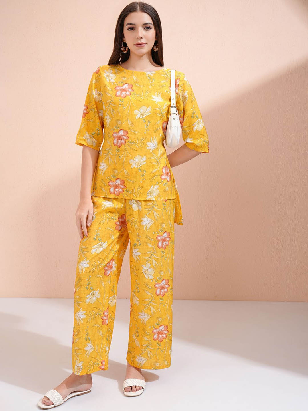 

Vishudh Round Neck Printed Tunic with Palazzo, Yellow