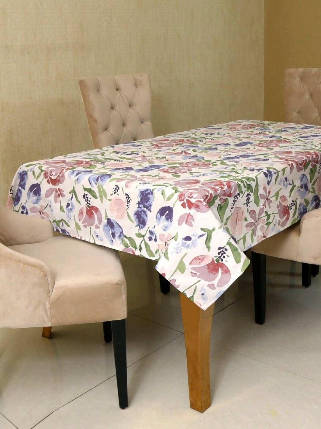 

BILBERRY Furnishing by preeti grover White Set of 6 Floral Cotton 6-Seater Table Cover