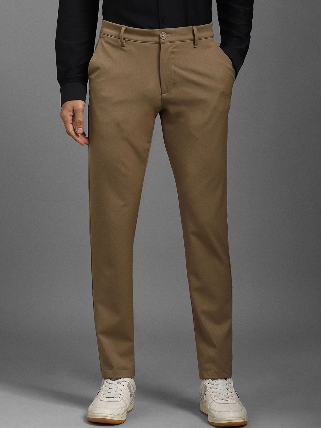 

Louis Philippe Sport Men Slim Fit Mid-Rise Trousers, Brown