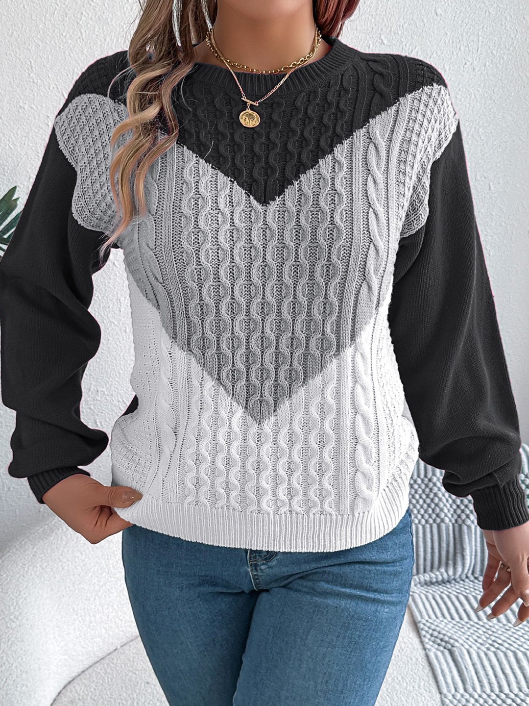 

StyleCast x Revolte Women Colourblocked Round Neck Sweater, Grey