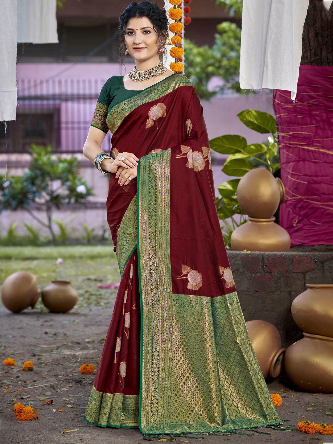 

SANGAM PRINTS Ethnic Motifs Woven Design Zari Tussar Saree, Maroon