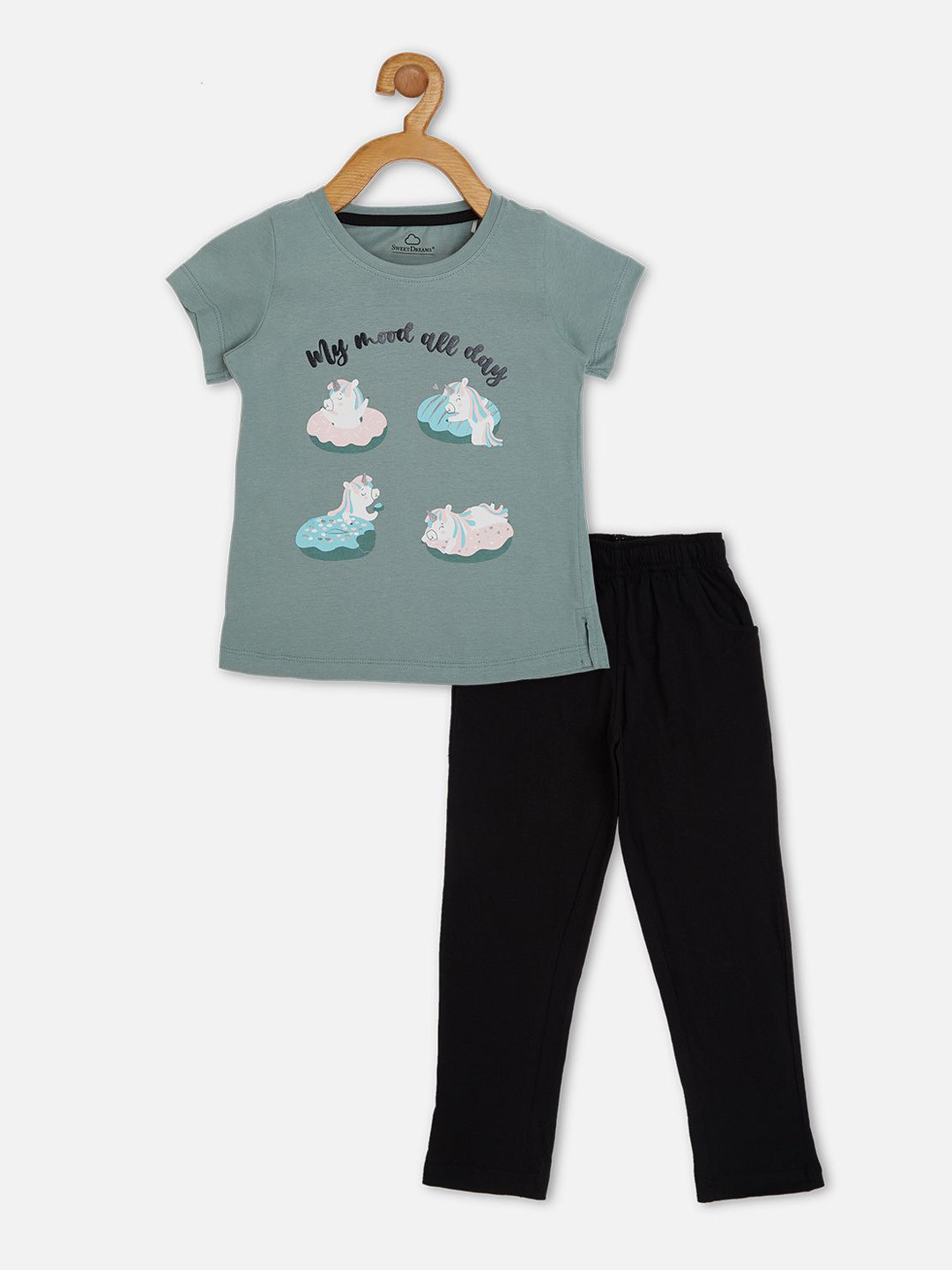 

Sweet Dreams Girls Printed Pure Cotton Night suit, Green