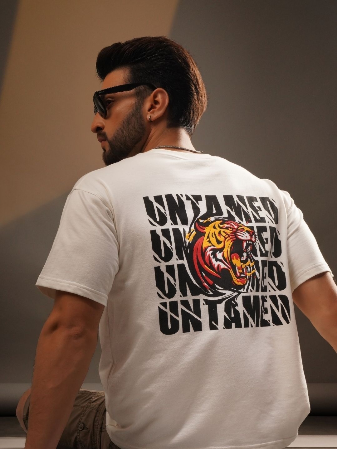 

Untamed Clothing Men Printed Drop-Shoulder Sleeves Pure Cotton Applique T-shirt, White