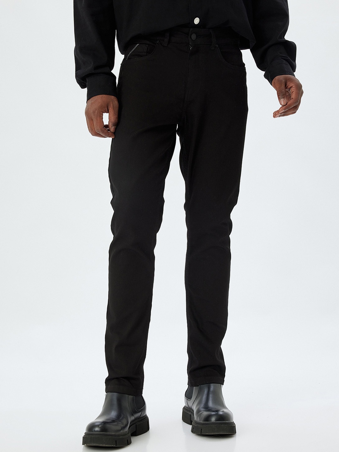 

Koton Men Slim Fit Mid-Rise Formal Trousers, Black