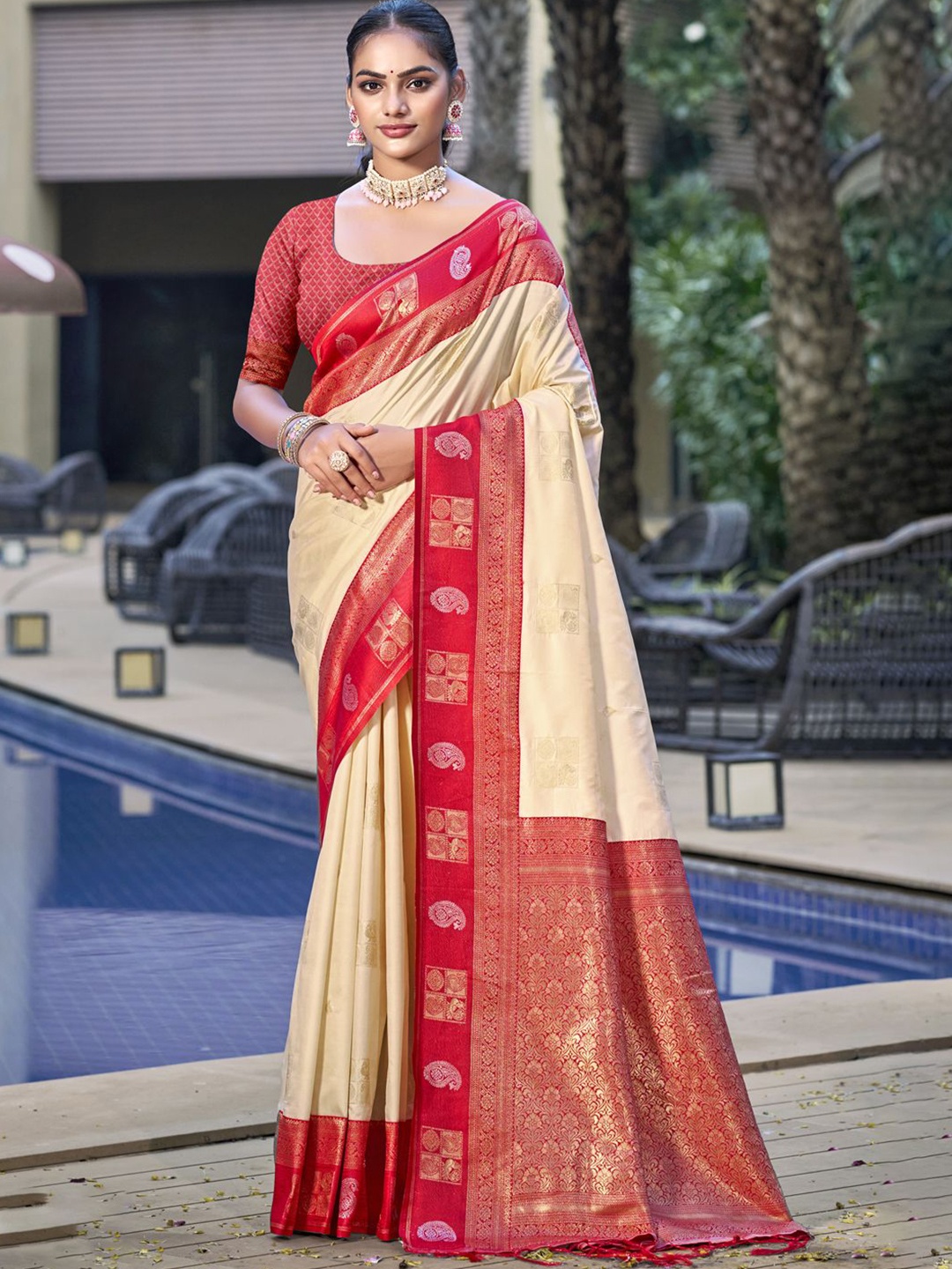 

SANGAM PRINTS Ethnic Motifs Woven Design Zari Tussar Designer Saree, Cream