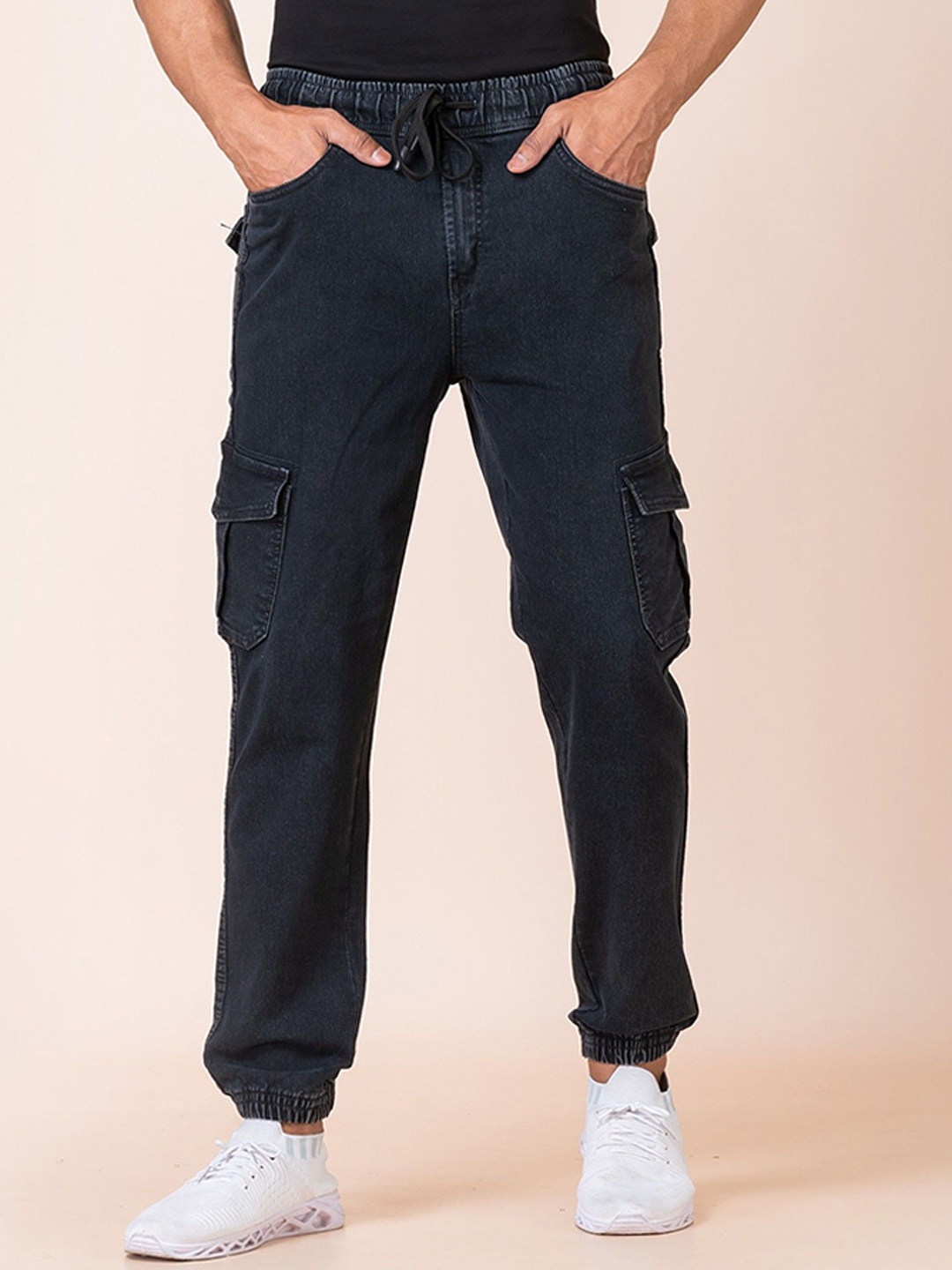 

AFLASH Men High-Rise Light Fade Jeans, Black