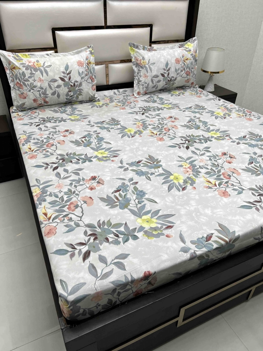 

Pure Decor Queen Size Double Bedsheet With 2 Pillow Covers 2.28m X 2.54m, Grey