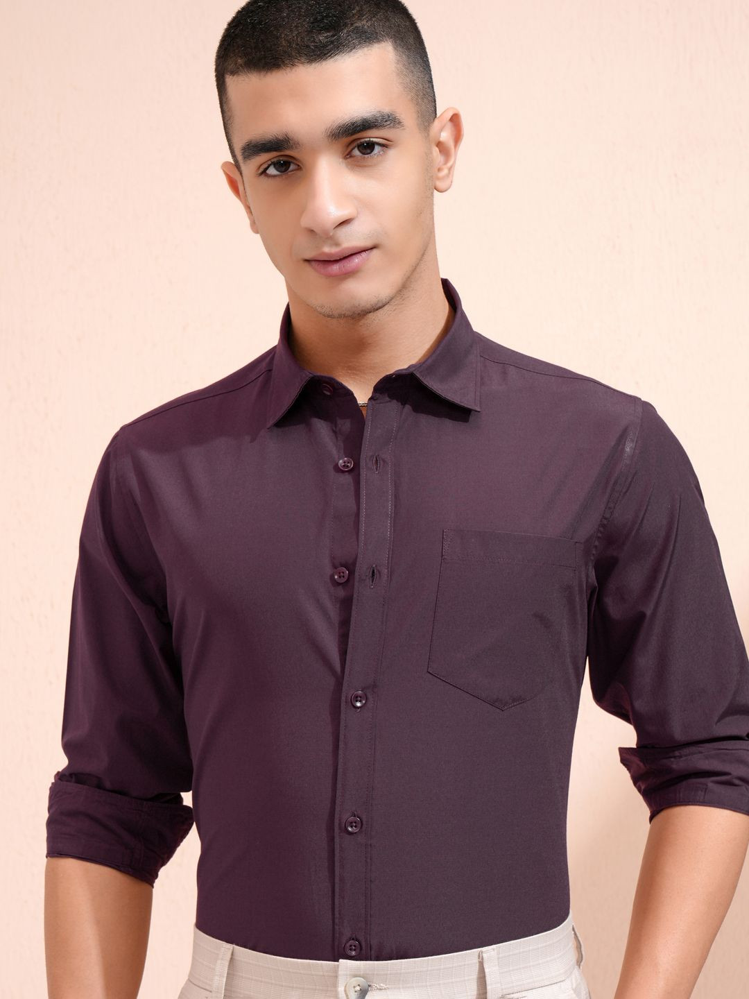 

HIGHLANDER Men Solid Slim Fit Casual Shirt, Green