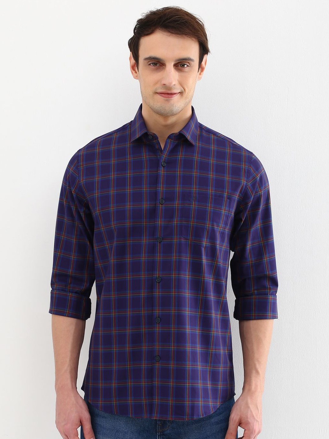 

Allen Solly Men Slim Fit Opaque Checked Casual Shirt, Purple