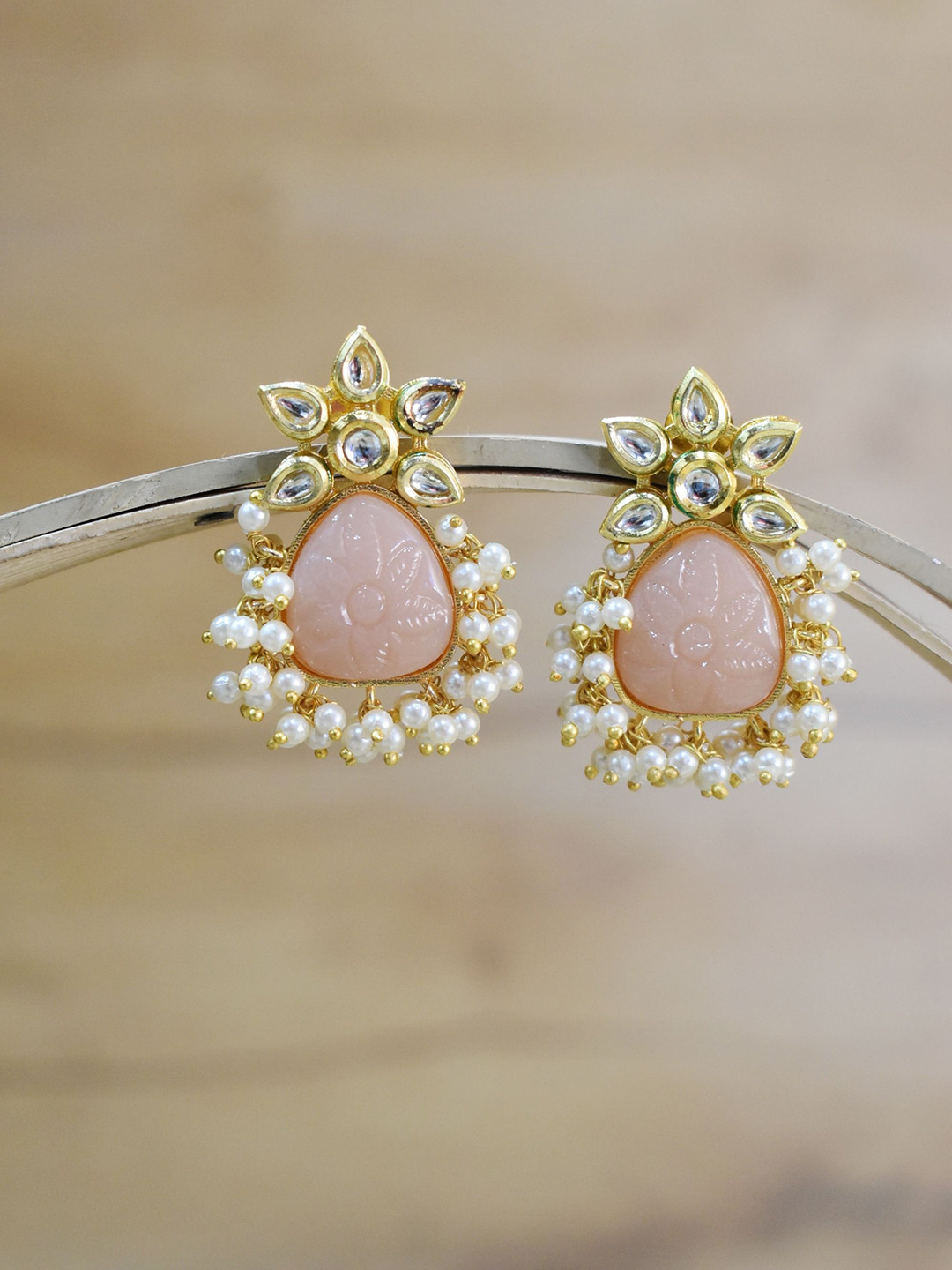 

TISHUL JEWELS Contemporary Studs Earrings, Beige