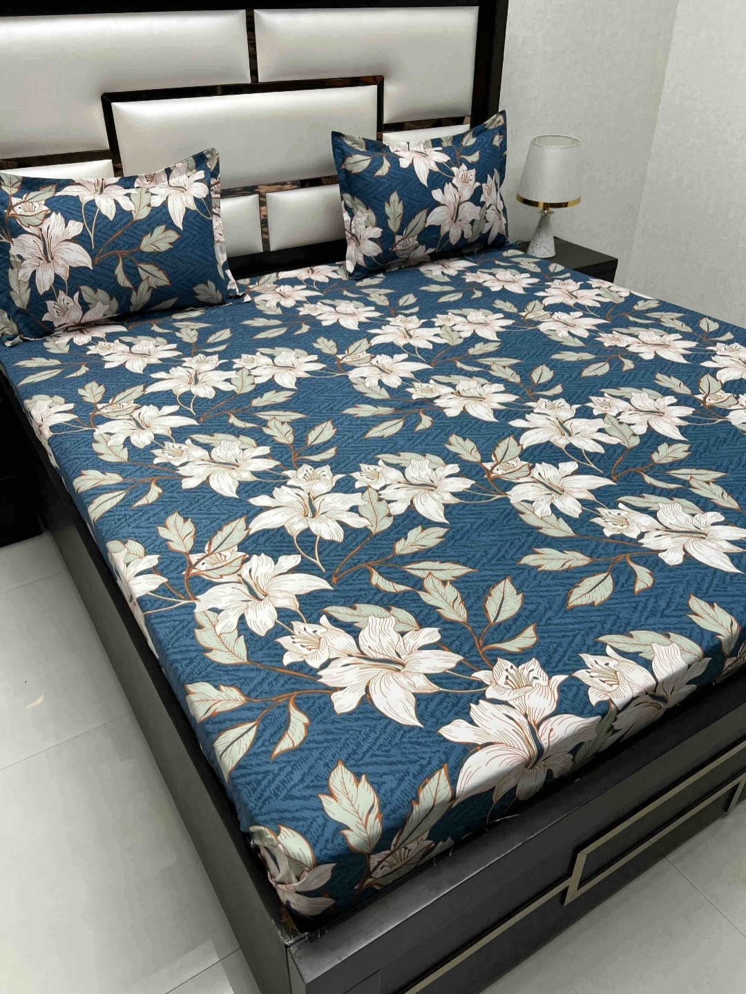 

Pure Decor Queen Size Double Bedsheet With 2 Pillow Covers 2.28m X 2.54m, Blue