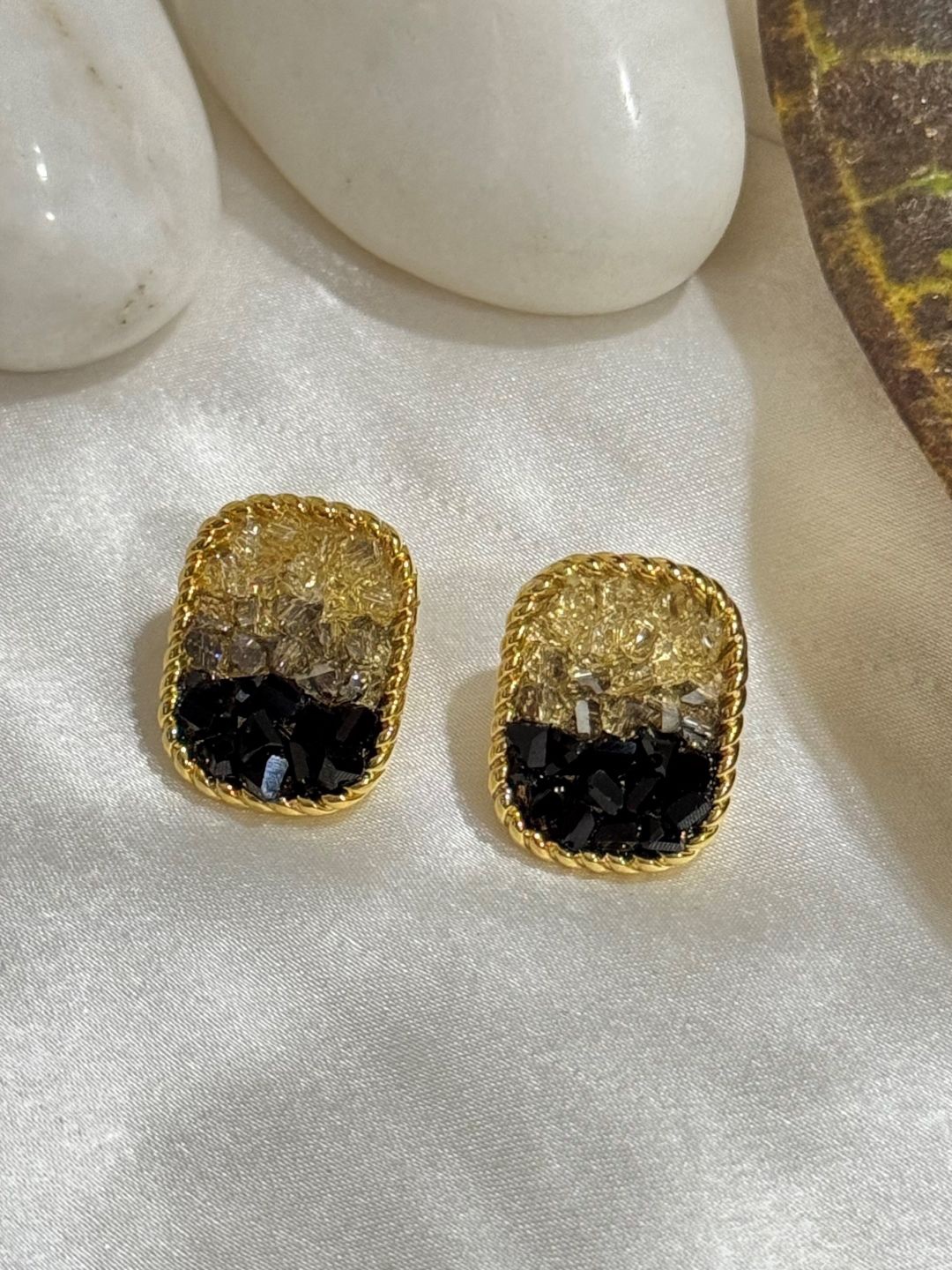 

The Jewellery Tale Contemporary Studs Earrings, Gold