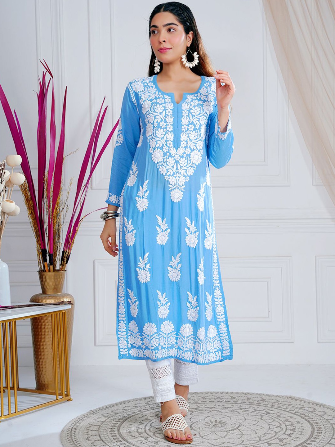

The Chikan Label Ethnic Motifs Embroidered Round Neck Chikankari Straight Kurta, Blue