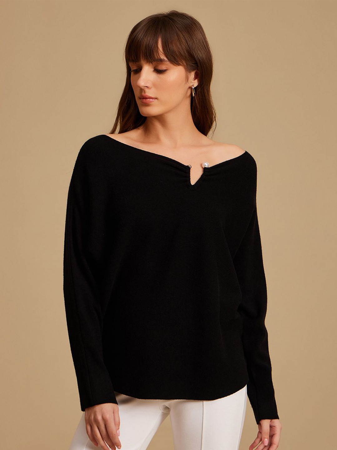 

Kazo Women Round Neck Pullover Sweater, Black