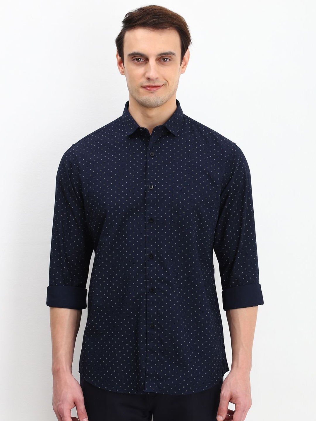 

Allen Solly Men Slim Fit Floral Opaque Printed Casual Shirt, Navy blue