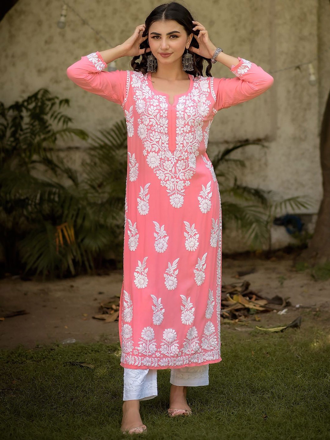 

The Chikan Label Ethnic Motifs Embroidered Round Neck Chikankari Straight Kurta, Peach