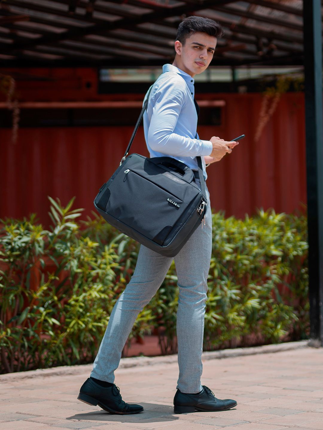 

Killer Unisex Messenger Bag, Grey