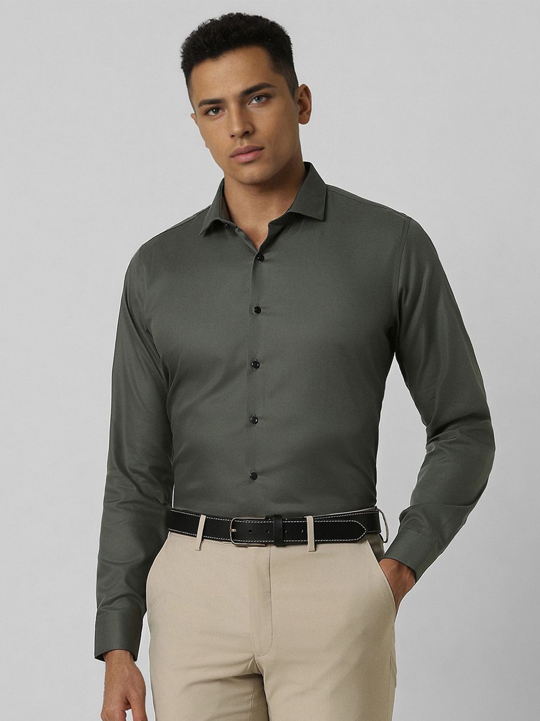 

Van Heusen Men Slim Fit Opaque Formal Shirt, Charcoal