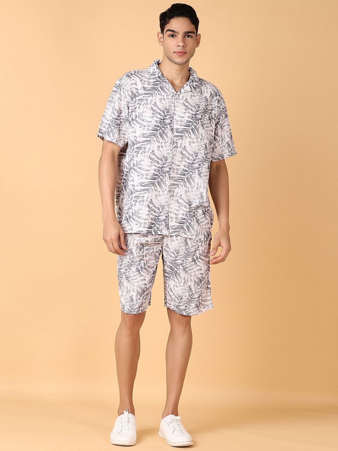 

V-Mart Printed Short Sleeves Shirt with Shorts, White