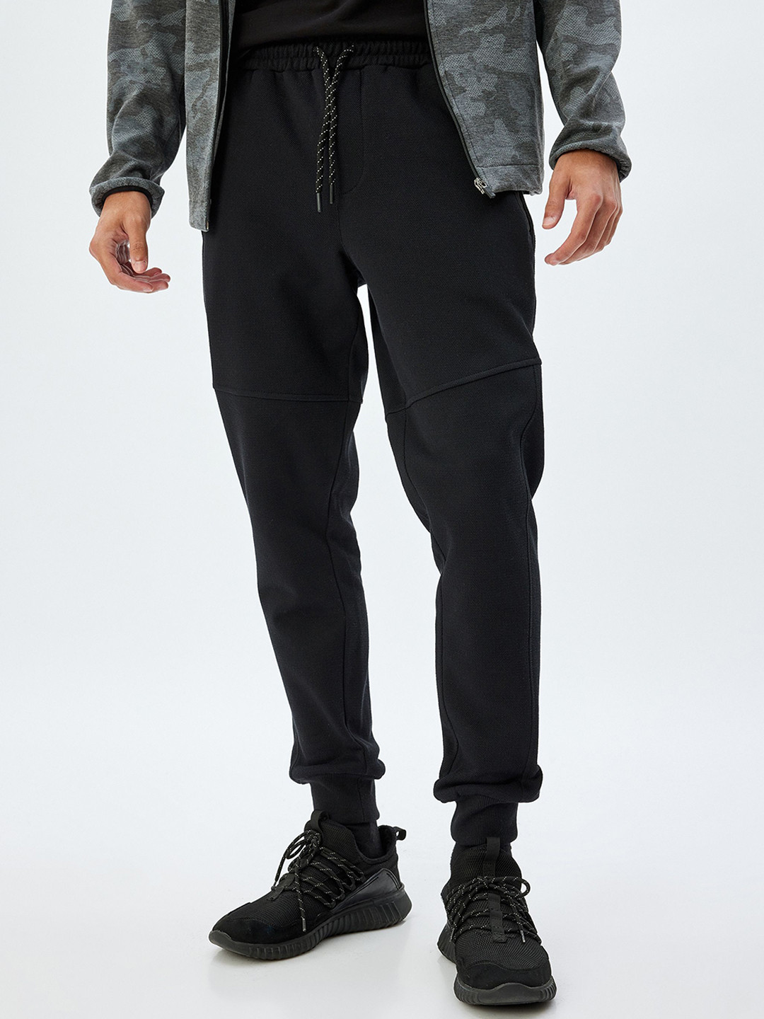 

Koton Men Solid Casual Joggers, Black
