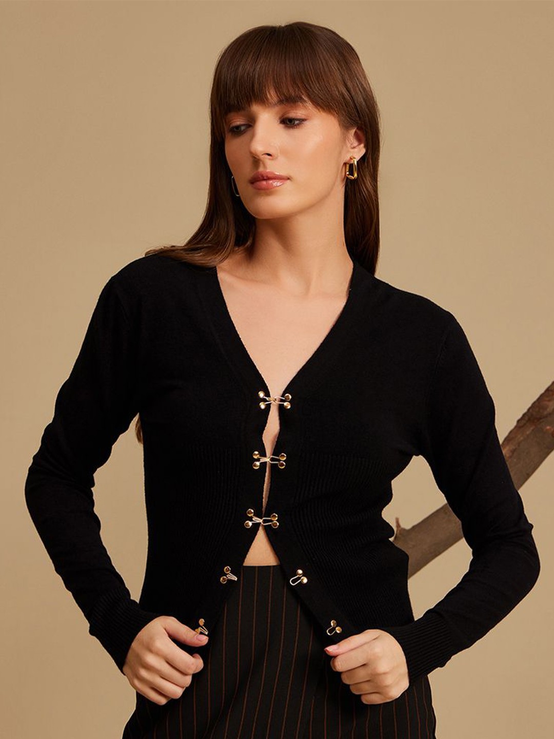 

Kazo Women V-Neck Top, Black