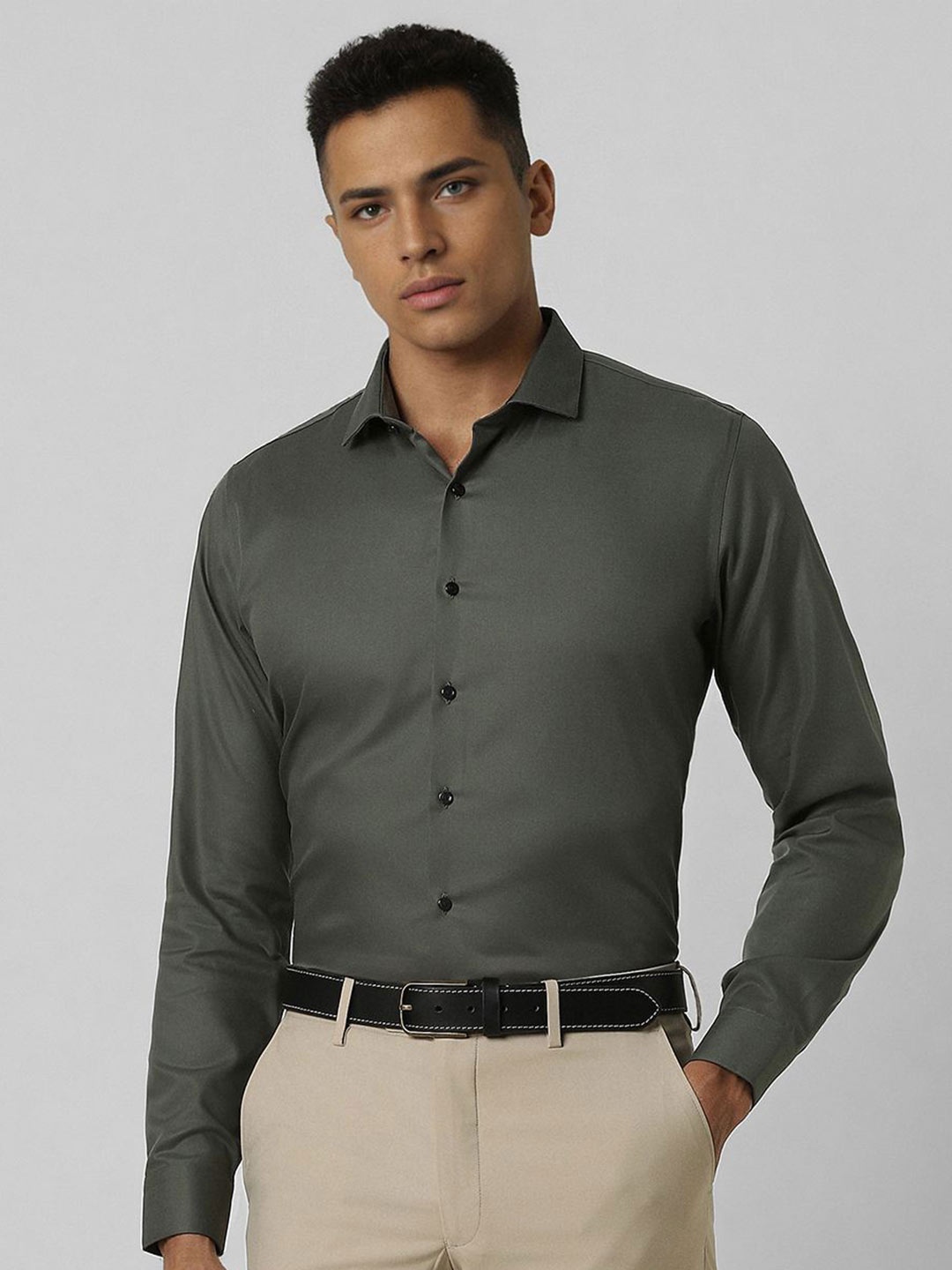 

Van Heusen Men Slim Fit Opaque Formal Shirt, Charcoal