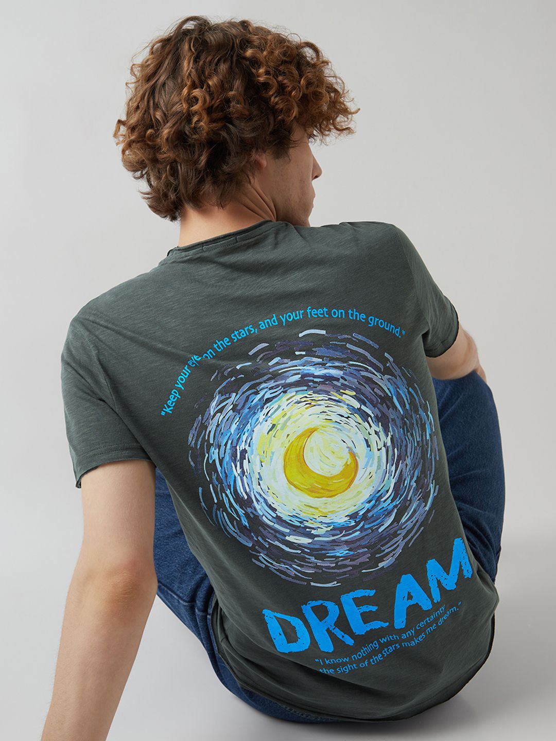 

Bewakoof AIR Dream Air Graphic Printed Pure Cotton T-shirt, Grey