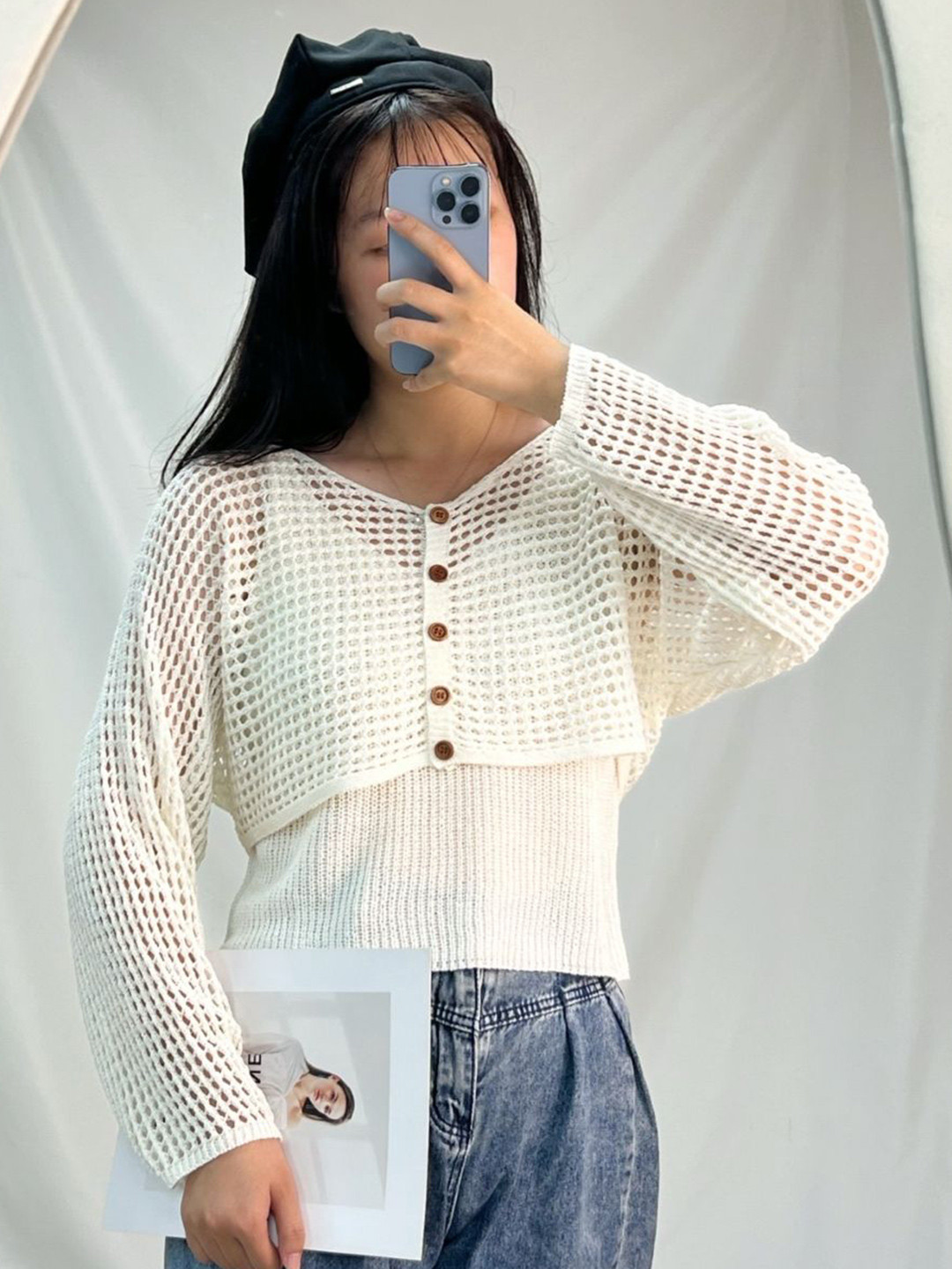 

StyleCast Women V-Neck Long Sleeves Front-Open Crop Sweater, White