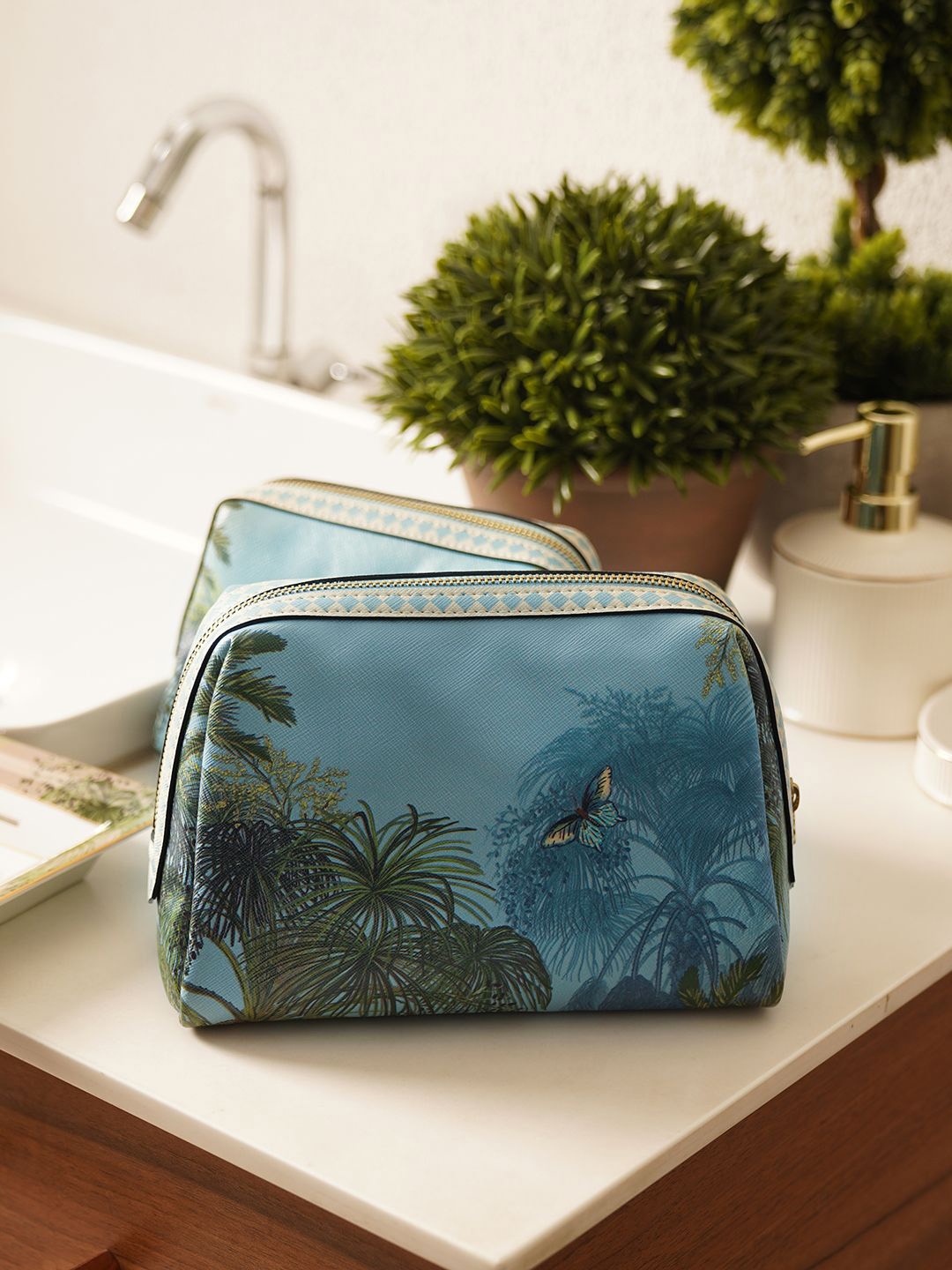 

Pure Home and Living Other Prints Vanity Bag Travel Accessory, Blue