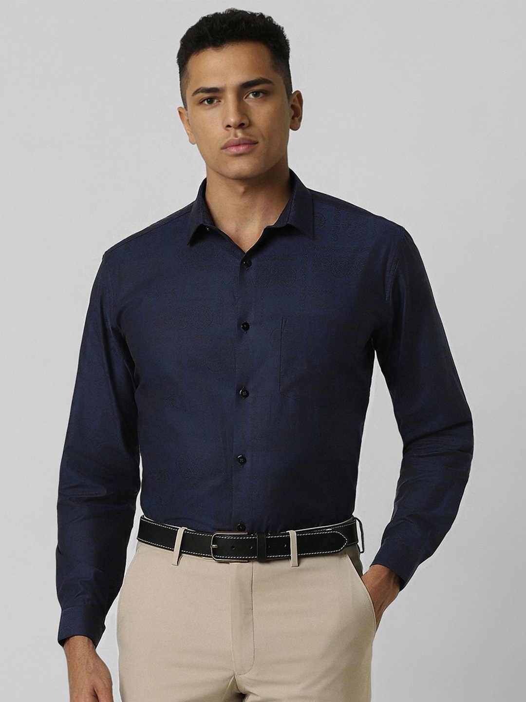 

V Dot Men Slim Fit Opaque Printed Party Shirt, Navy blue