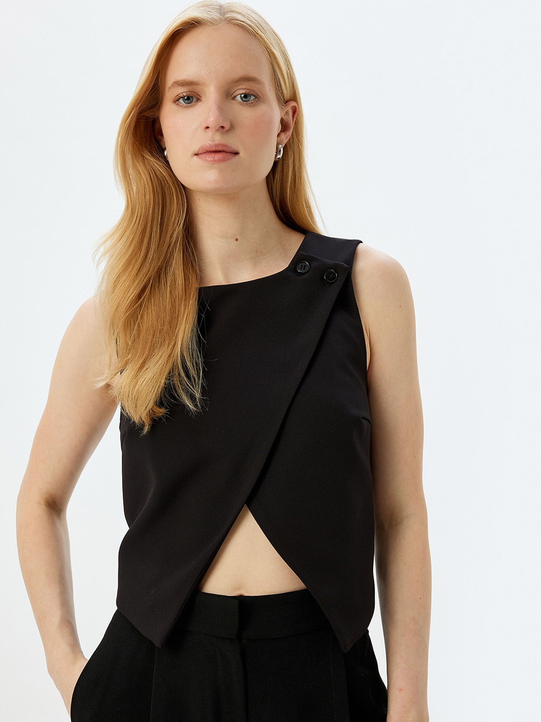 

Koton Sleeveless Waistcoat With Button Closure, Black