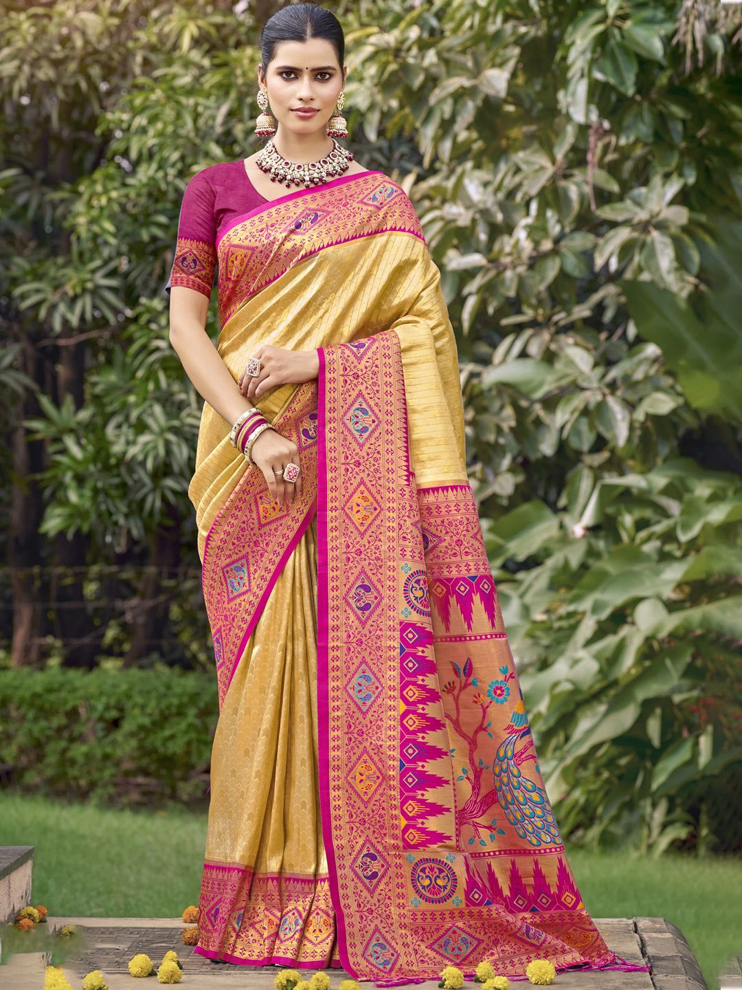 

SANGAM PRINTS Woven Design Zari Handloom Tussar Saree, Beige