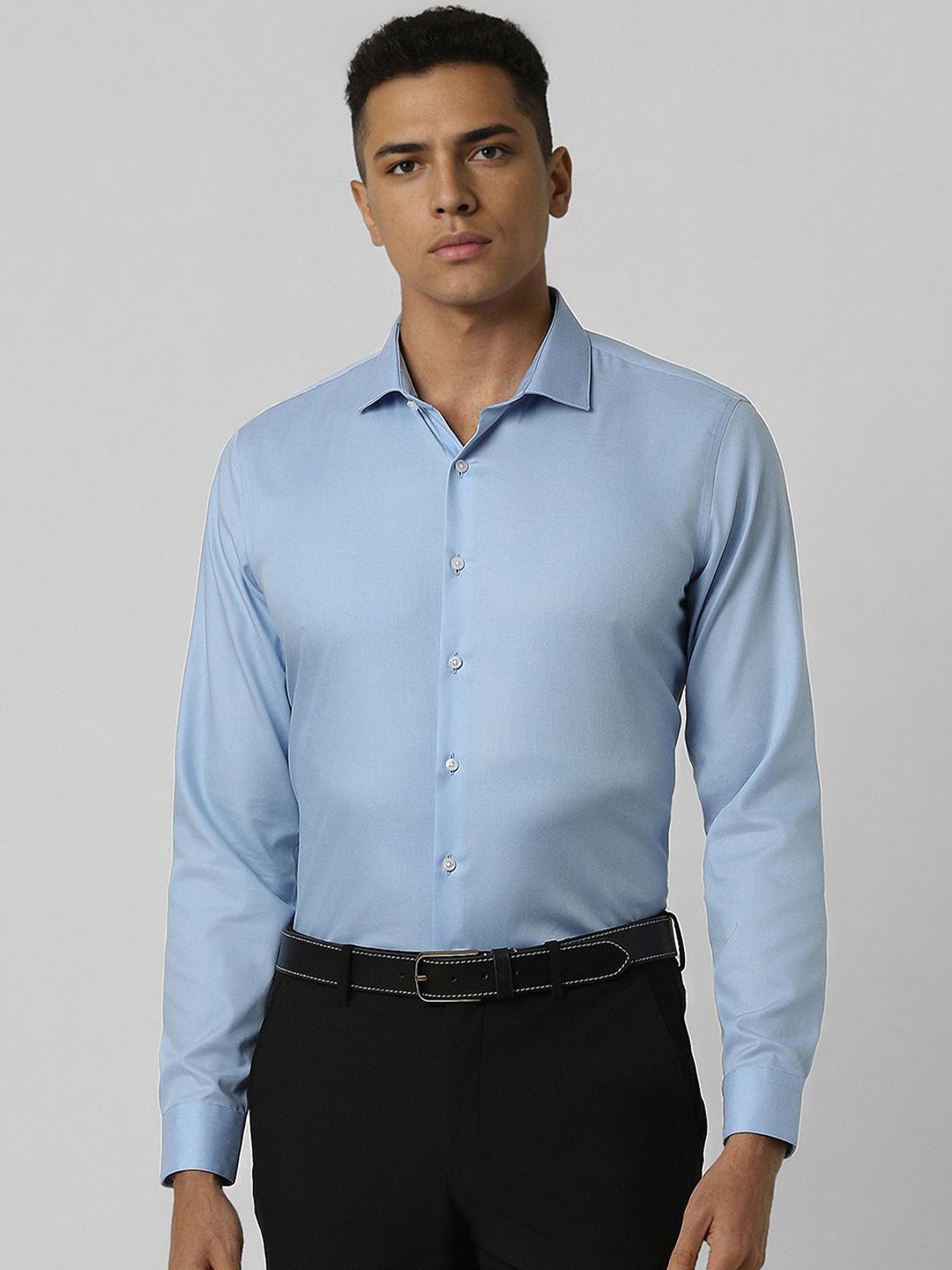 

Van Heusen Men Slim Fit Opaque Formal Shirt, Blue