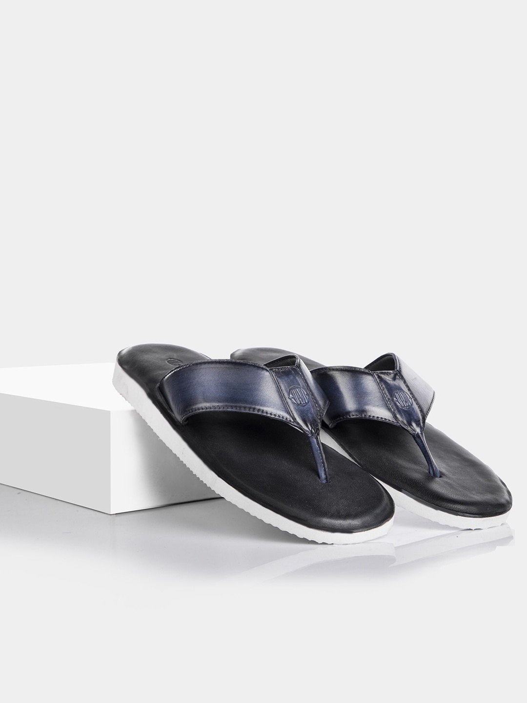 

LA MARCA Men Leather Slip-On Sneakers, Blue