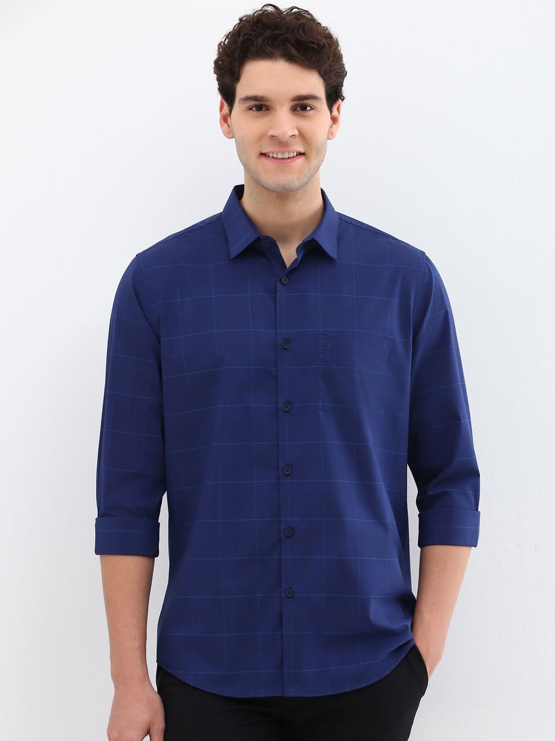 

Allen Solly Men Slim Fit Opaque Checked Casual Shirt, Blue